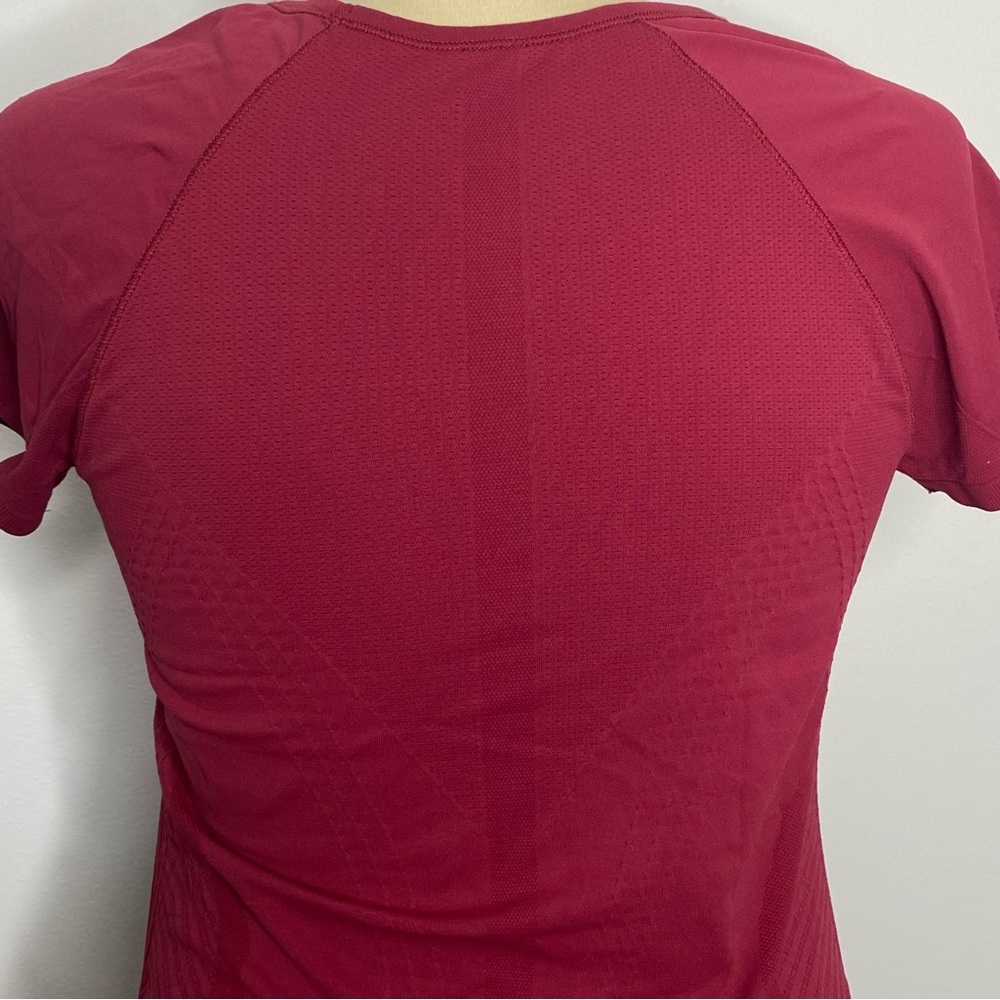 Athleta Speedlight Chilled Sangria Seamless Tee - Picture 4 of 14